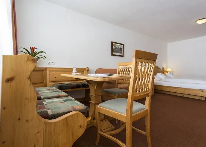 ホテル オールインクルーシブ ローマン 3*